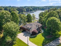 huntersville nc waterfront homes for