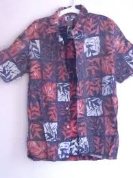 Vintage Hawaiian Hilo Hattie Print Shirt Tropical Navy Blue With Red White Tropical Print Button Up Short Sleeve Casual Shirt Size M