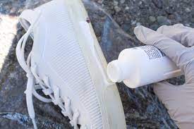 How to Whiten Yellow Soles on Sneakers - since wen