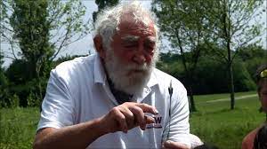 A nature walk with David Bellamy - YouTube