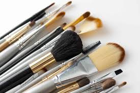 best way to clean makeup brushes in a