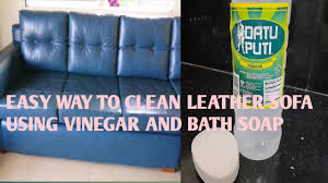 clean leather sofa using vinegar