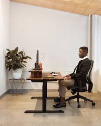 Some users have complained that the leather seat option is a bit. How To Use A Standing Desk Correctly Full Tutorial Ergonofis