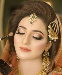 round face stani bridal hairstyles
