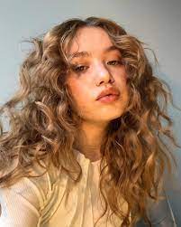 Unwritten rules for curtain bangs on wavy or curly hair. 21 Curtain Bangs To Flatter Every Face Shape And Hair Type