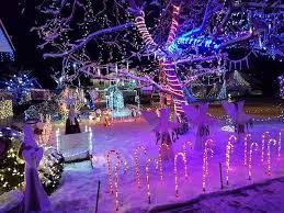 Candy cane lane was a daytime colorful map that has a completely straight path with no corners. Candy Cane Lane Is Back In Kelowna For Its Eighth Year Kelowna News Castanet Net
