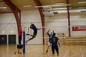 what training do volleyball players