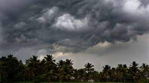 Therefore , it is advised that carry light warm winter clothes during this month. Heavy Rains To Lash Kerala On November 17 18 Kozhikode Wayanad Idukki Districts On Alert The Weather Channel Articles From The Weather Channel Weather Com