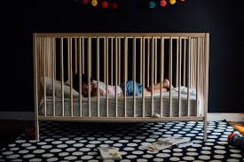 move my child from a cot to a first bed