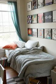 tips for decorating your dorm