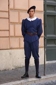In 1506, pope julius ii established the pontifical swiss guard, making it among the oldest military units in continuous operation. Did Michelangelo Design The Uniforms Of The Vatican S Swiss Guard In Short No Way Nothing Too Trivial