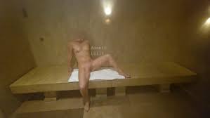 Exhib] Naked in the hotel hammam | AmanteLilli