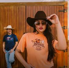 C o l e ç ã o N o v a 🧡✨🌵 A essência do country em cada detalhe! . . . Garanta já o seu cropped na loja country mais completa da região 😮💨✨