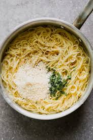one pot garlic parmesan pasta cooking