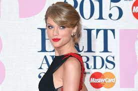 taylor swift gets global icon award at