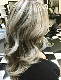 Particularly light brown short hair, blonde highlights are a great match. 20 Best Hair Color Ideas In The World Of Chunky Highlights