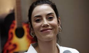 missing turkish actress cansu dere is