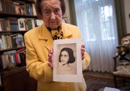 Watch the video and read the story. Zu Besuch In Anne Franks Zuhause Die Schonsten Jahre Am Marbachweg Gesellschaft Rnz