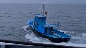 Vas turcesc, surprins la pescuit ilegal în apele româneşti. Garda de Coastă a deschis focul | VIDEO