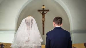 Die katholische kirche setzt in deutschland den gang zum standesamt voraus. Hochzeitszeremonien Lutherisch Und Reformiert Fragen Evangelisch De
