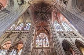Saint Etienne Catedral Auxerre Francia Imagen editorial - Imagen de iglesia, santo: 258967840