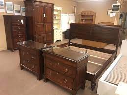 Ethan allen country french night table nightstand chest 26 5216 646 brittany! Ethan Allen King Bedroom Set Delmarva Furniture Consignment