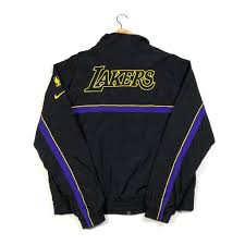 Buy and sell authentic nike streetwear on stockx including the nike x ambush nba collection lakers jacket white/purple/gold from fw20. Nike Nba La Lakers Jacket Black M Tmc Vintage