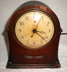 Warren Telechron Wooden Mantle Clock