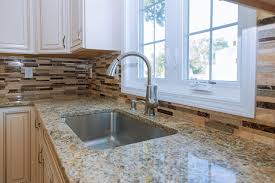 average cost to replace countertops