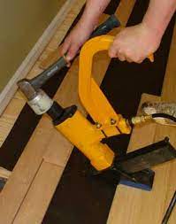installing solid hardwood floors