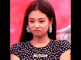 Sometimes, it only takes a smile to have us completely bewitched. Jennie Her Gummy Smile Youtube