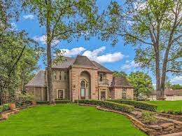 colonial style houston tx real estate
