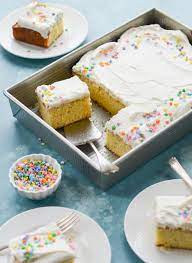 vanilla sheet cake with cream cheese