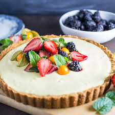 vanilla custard tart with berries