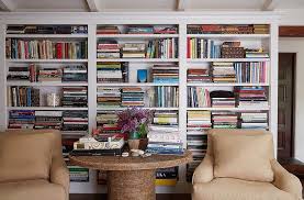 Anda bisa memilih salah satu dinding di rumah untuk meletakkan rak buku di. 9 Ide Menata Rak Buku Buat Tampilannya Semakin Bergaya Semua Halaman Idea