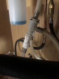 replace kitchen faucet sprayer : plumbing