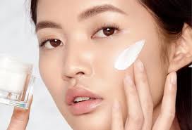 best moisturizers to wear under makeup