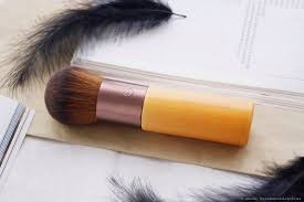 ecotools domed bamboo bronzer brush