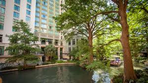 best hotels to book near the river walk