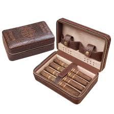 arttoreal portable leather cigar case