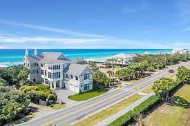 waterfront homes on the gulf coast