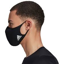 Adidas is an internationally renowned shoe company that has earned fame for its unique sports design. Adidas Logo 3 Einheiten Maske Schwarz Runnerinn
