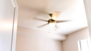 how many watts does a ceiling fan use