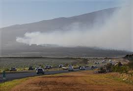 a wildfire on maui kills at least 6 as