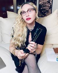 Вони підшукали їй житло, навчили грати на гітарі, і вже. Madonna And Diablo Cody Share Details On The Pop Star S Upcoming Biopic Dazed