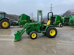 2021 john deere 3033r compact utility