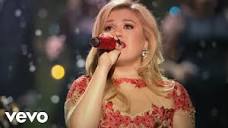 Kelly Clarkson - Underneath the Tree (Official Video) - YouTube