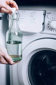 to clean a washing machine with vinegar
