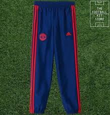 Hier findest du einen trainingsanzug für jede situation. Manchester United Trainingsanzug Bottoms Offizieller Adidas Man Utd Hose Jungen Grossen Ebay