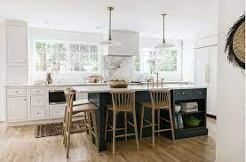 kitchen islands with sinks and seating
